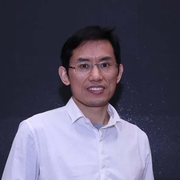 黄民烈