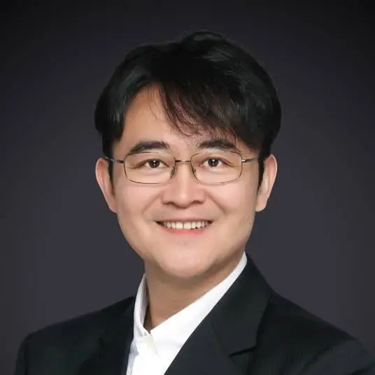 董 彬